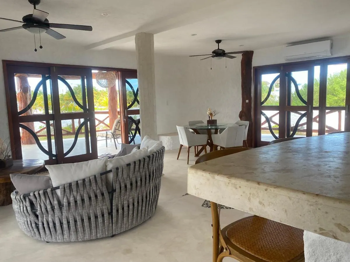 Waikiki Villa Eco Holbox Bed & Breakfast